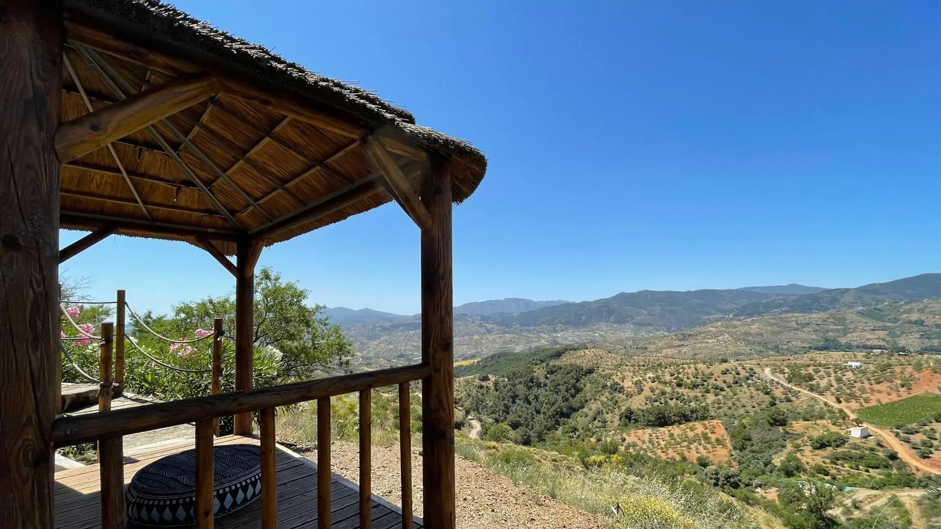 Gasthof Hotel Casa Eden - Mountain View, Infinity Pool Alozaina